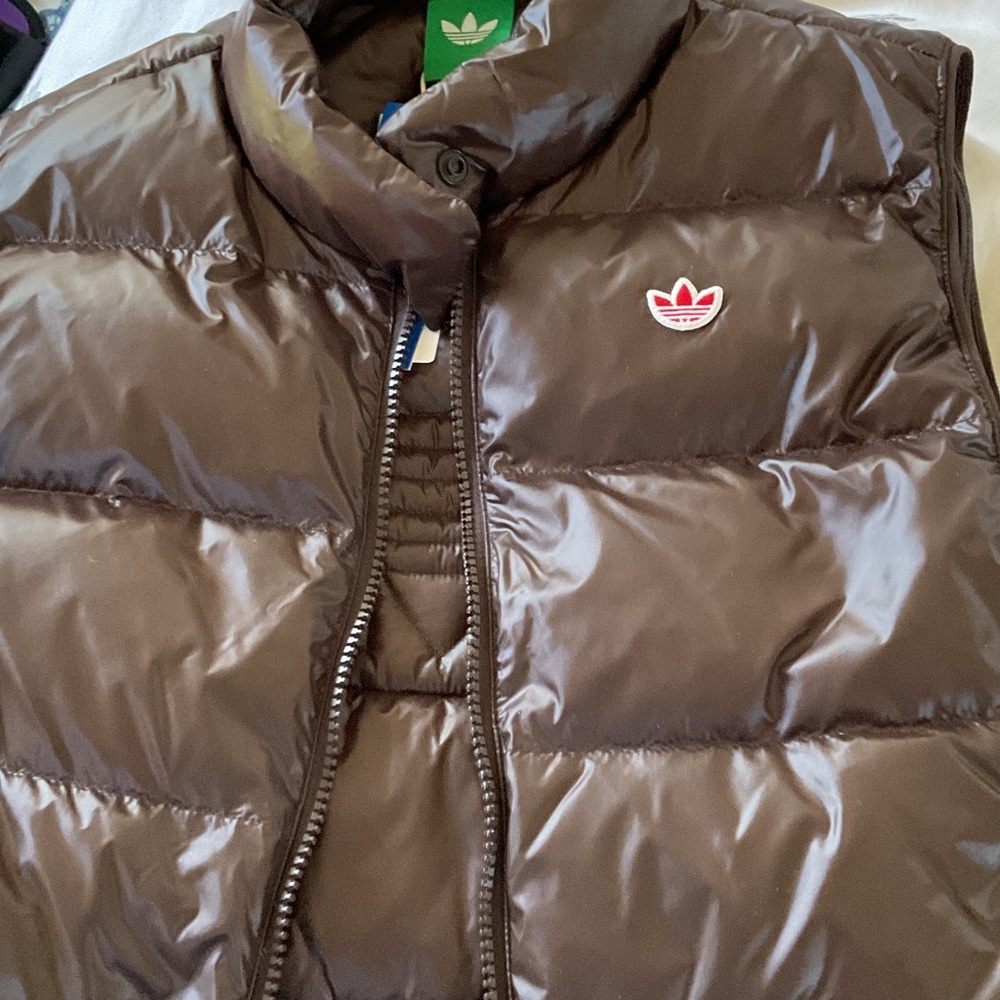 Adidas women’s Golf vest NWT sooooo cute new vest